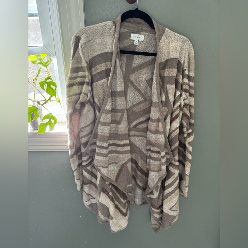 Soft light, textured cardigan